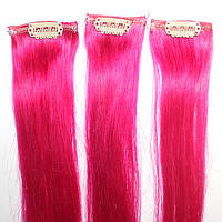 Прядь натуральных волос на заколке ярко-розовая