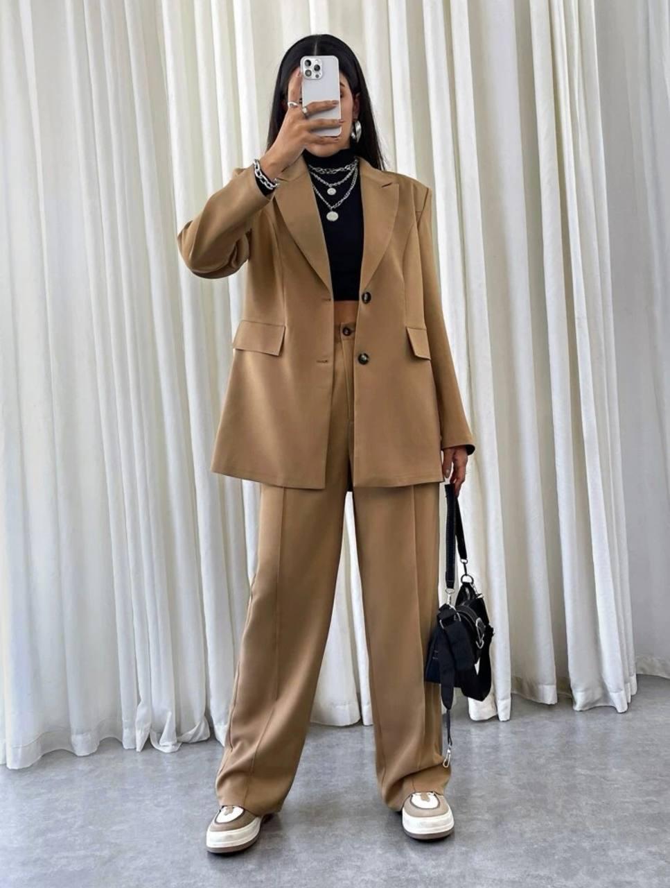 Стильний костюм