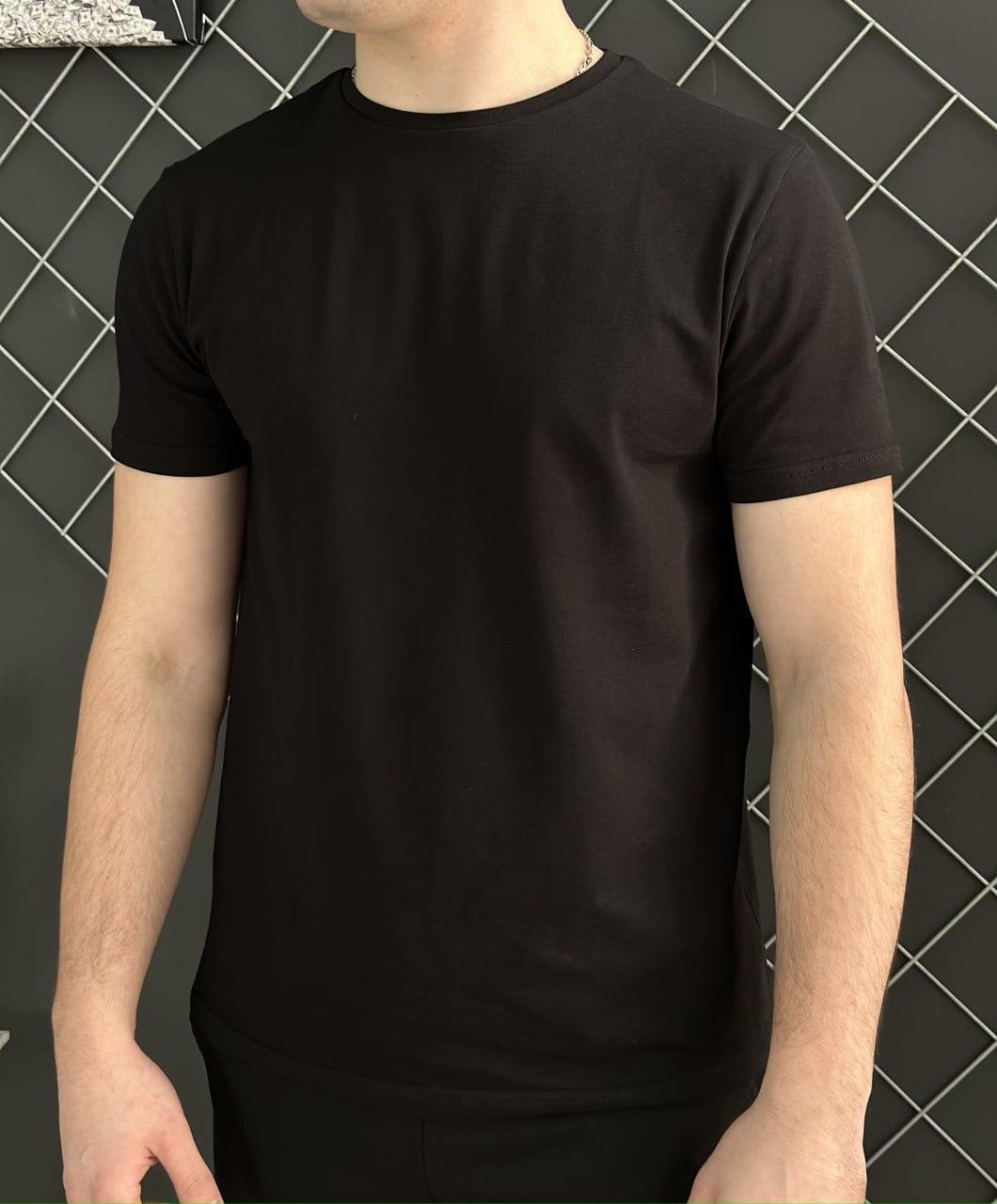 Чоловіча футболка чорна базова однотонна бавовняна без принтів веснянка літня осінка, фото 1