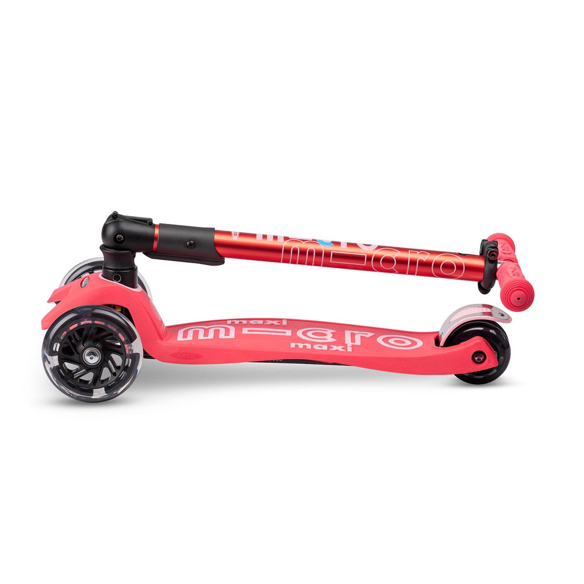Дитячий складний самокат Maxi Deluxe Foldable LED Micro MMD093 кораловий