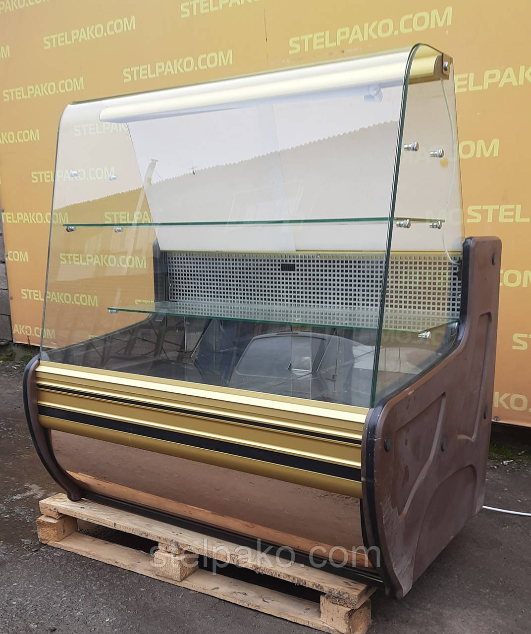 Кондитерська холодильна вітрина "Cold C-12G" (Польща), 1.2 м., золотий колір, Б/у, фото 1