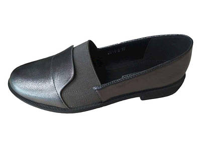 Туфлі жіночі.