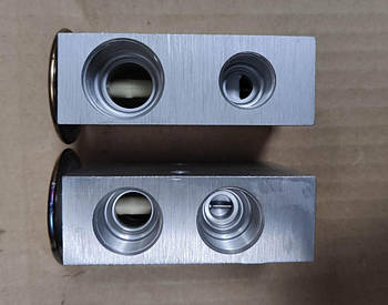 Клапан ТРВ терморегулювальний вентиль для техніки John Deere