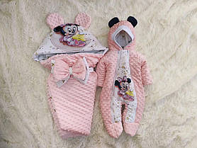 Плюшевий весняний комплект на виписку з пологового будинку для новонароджених Мікі Маус ШкодаМода Персиковий