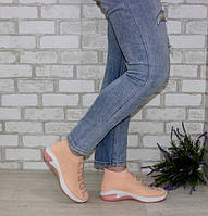 Трикотажные кроссовки персикового цвета