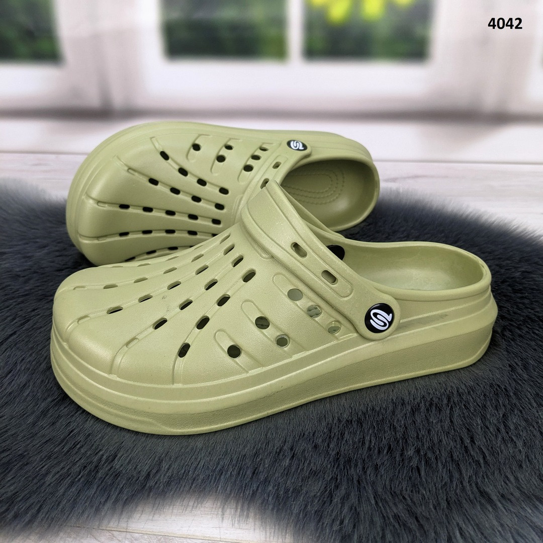 Сабо крокси жіночі оливкові м'яка піна Прогрес Україна