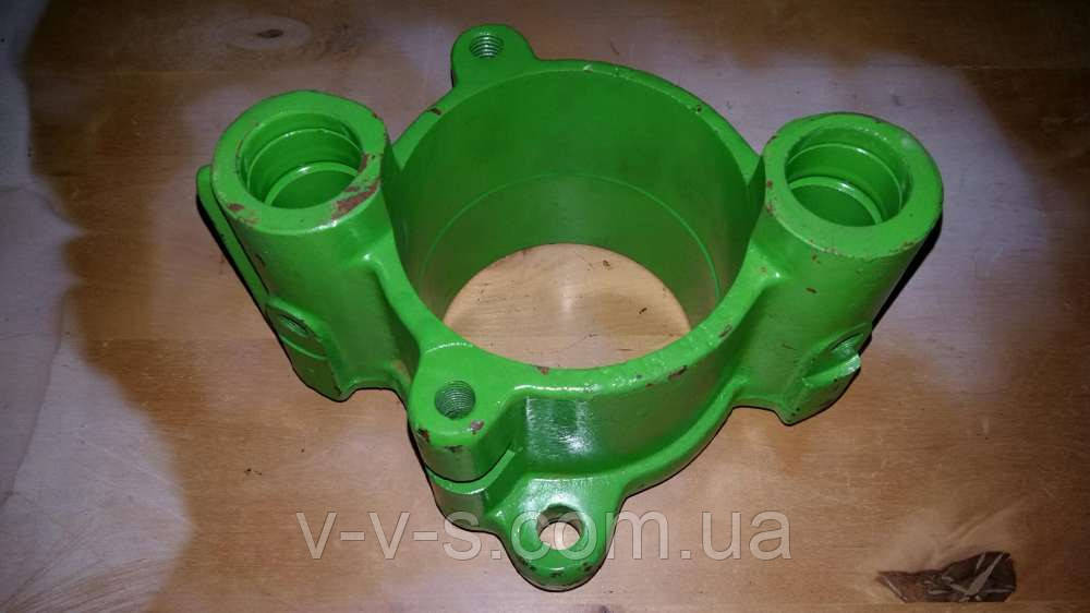 Корпус підшипника (бінокль) 4221610245 Fortschritt Е-281, M-125, Е-512, Е-514