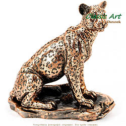 Статуеткадемонстра покровитель сміливих і витривалих ES621