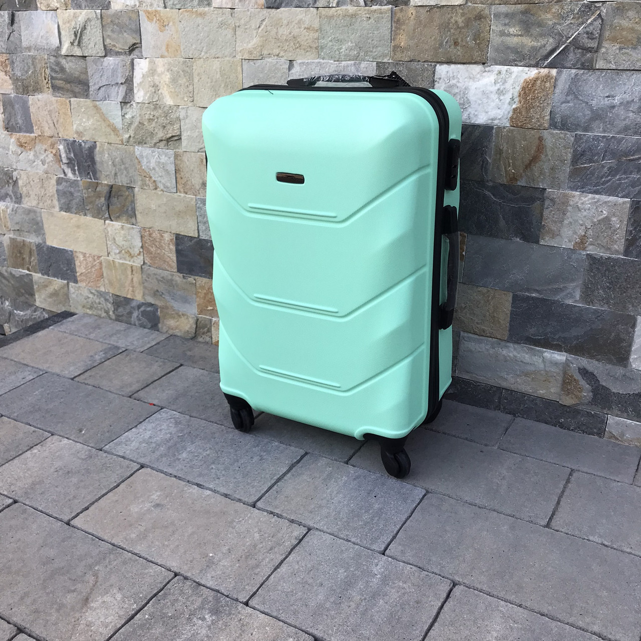 Валіза дорожня середня Bloom 147 M М'ятний, фото 1