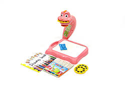 Проектор для малювання XD11 Дракоша, 3 диски із слайдами, 12 фломастерів, альбом