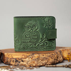 Жіночий шкіряний гаманець зелений з тисненням Сова