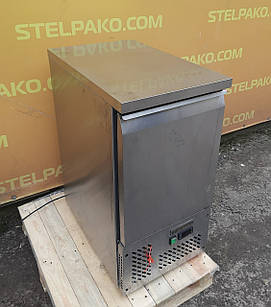 Холодильний стіл з нержавіючої сталі "GGMGASTRO" 500х600х850 мм., Б/у