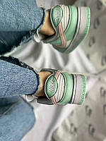 Стильні жіночі кроссівки Nike SB Dunk Low Barely Green. Класні кросси жіночі Найк СБ Данк., фото 7