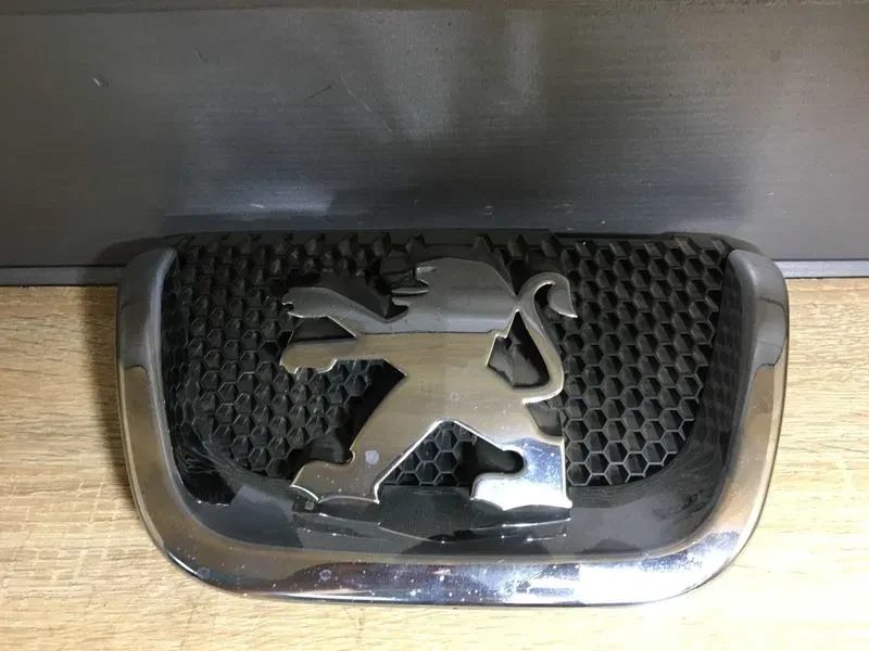 Peugeot 407 2004> Решетка радиатора (ID#1735496031), цена: 700 ...