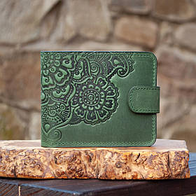 Жіночий шкіряний гаманець зелений з тисненням Квітковий Сад