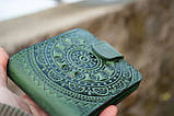 Жіночий шкіряний гаманець зелений з тисненням Етно, фото 7