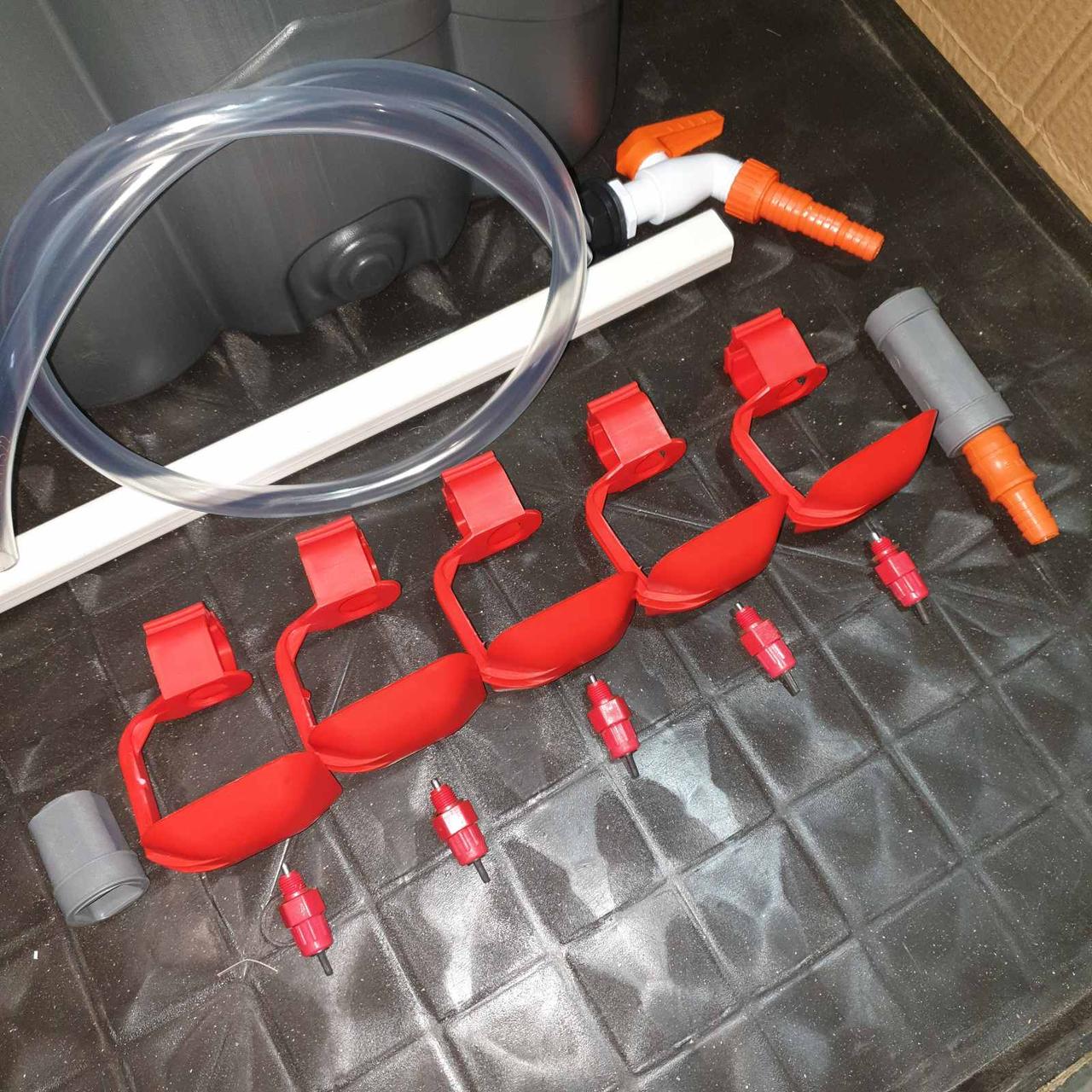 Комплект поїлок ПОВНИЙ-1 Ніппельні поїлки на 5 полилок (35 голів дорослої птиці) Без бака