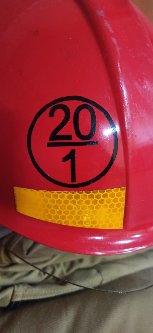 Наклейка на каску Командир отделен Наклейка на каску Командир відділення Державної пожежно-рятувальної частини - фото 8 - id-p1773669813