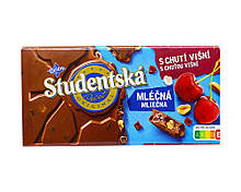 Шоколад молочний з вишнею, арахісом та желейними цукерками Studentska Mlecna S Chuti Visni, 170 г
