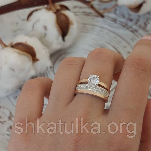 Серебряное двойное кольцо с золотом и круглым фианитом - фото 3 - id-p1142194443