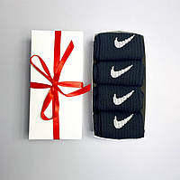 Подарунковий бокс шкарпеток чоловічих Nike 41-45 р демісезонні, високі на 4 пари бавовняні шкарпетки подарунки для чоловіків