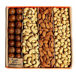 Подарунковий набір горіхів mini classic