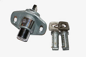 Замок багажника 1119 із личинками