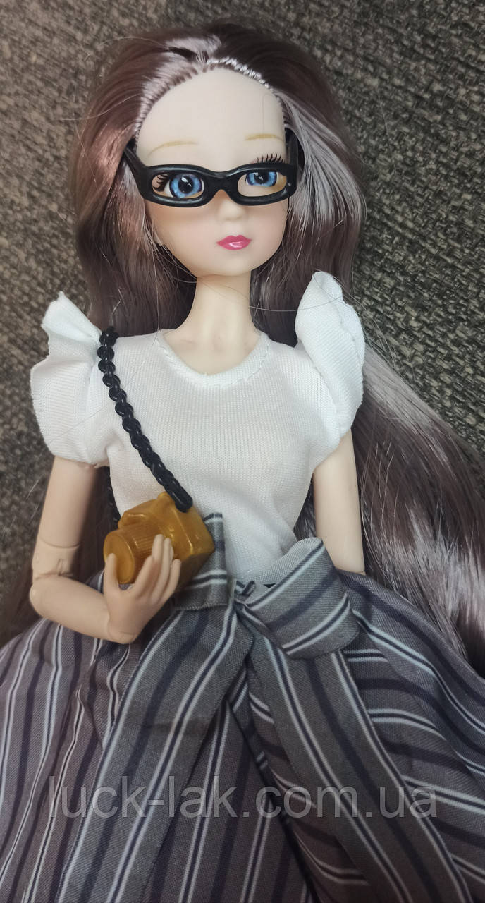 Шарнірна лялька з довгими попільним волоссям і скляними 3D очима + одяг і взуття в подарунок, фото 1