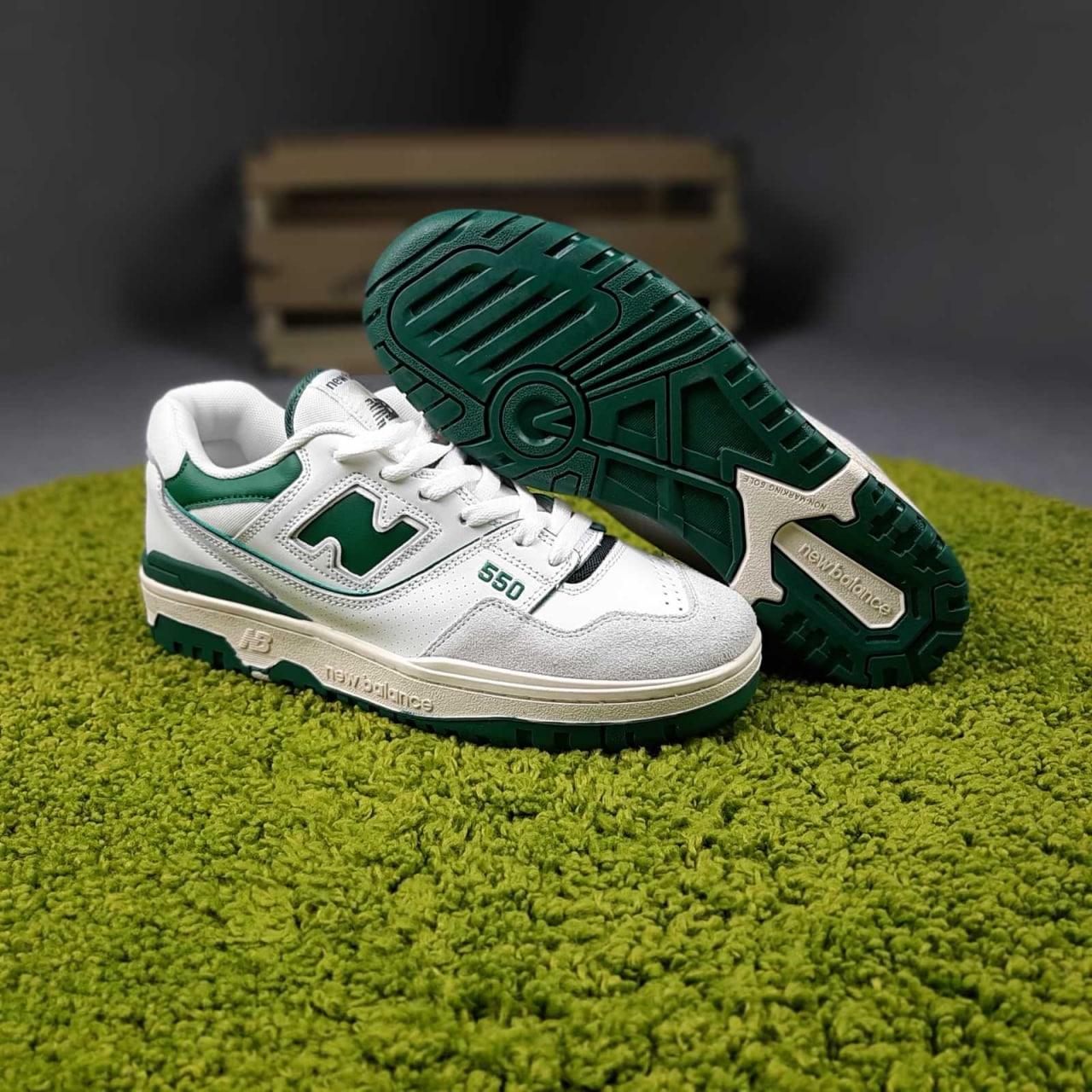 Чоловічі кросівки New Balance 550 (білі з зеленим) молодіжні осінньо-весняні кроси О10842 топ, фото 1