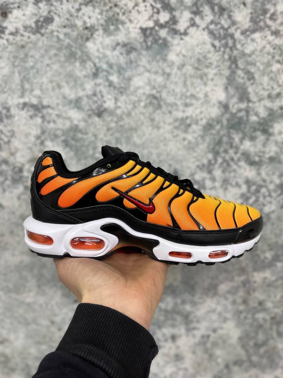 Nike air max cheap tn orange and black