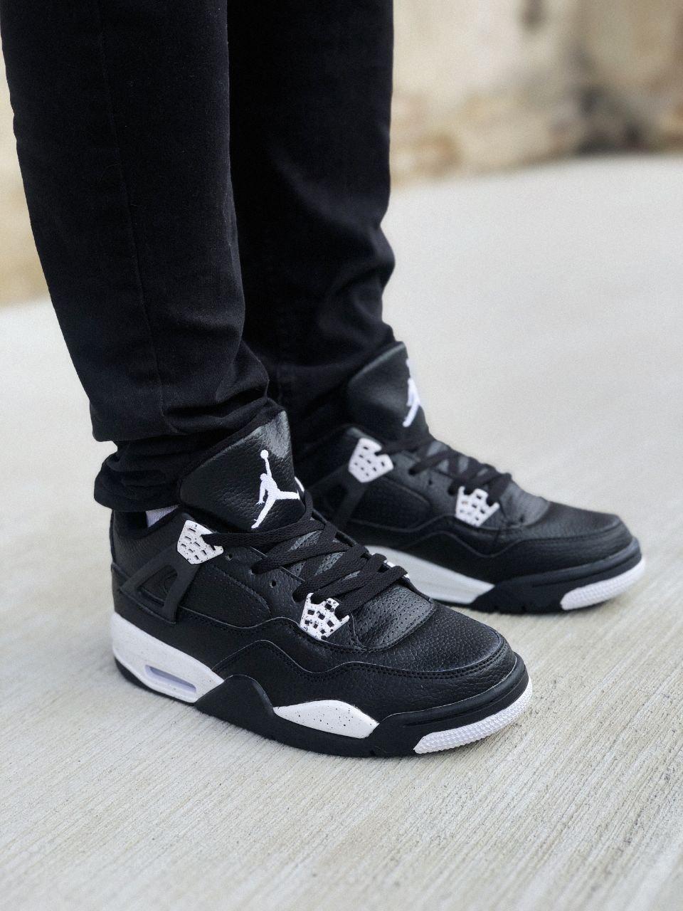 Чоловічі кросівки Nike Air Jordan 4 Black/White (чорні з білим) спортивні низькі демі кроси PD7296 топ, фото 1
