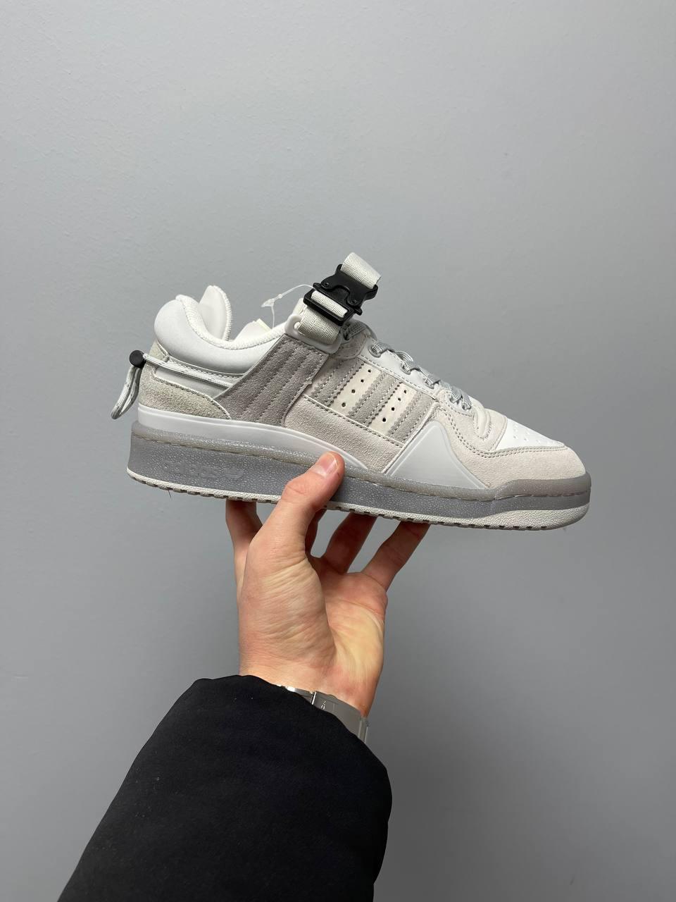 Чоловічі кросівки Adidas Bad Bunny x Forum Buckle Low Last Forum (сірі) модні молодіжні кеди L0770 топ, фото 1