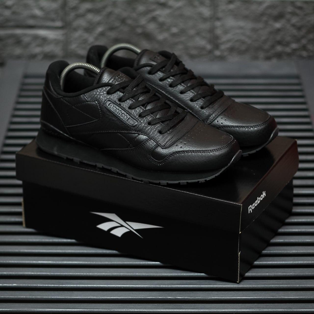 Чоловічі кросівки Reebok Classic (чорні) зручні універсальні кроси на щодень 2174 топ