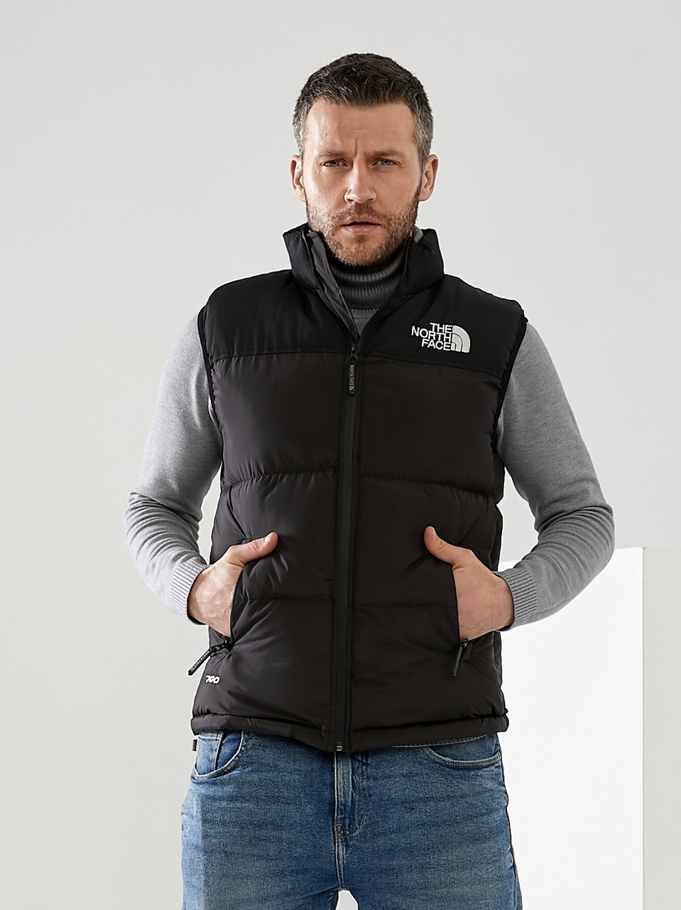 Чоловіча жилетка The North Face чорна TNF жилет Зе Норт Фейс ТНФ 700