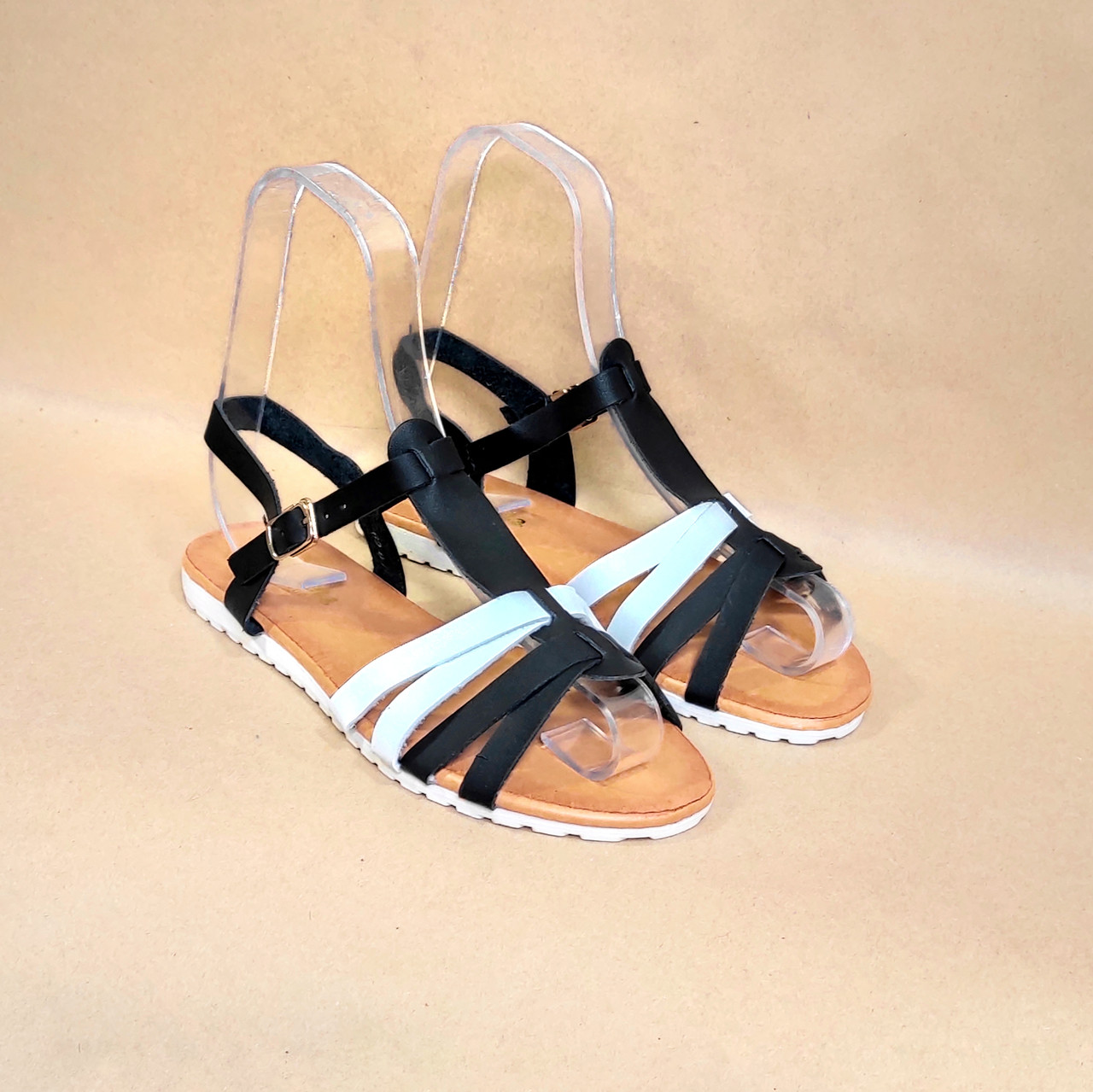 Супер ціна! Шкіряні (екошкіра) босоніжки сандалії пр.Туреччина (білі та чорні переплетення)