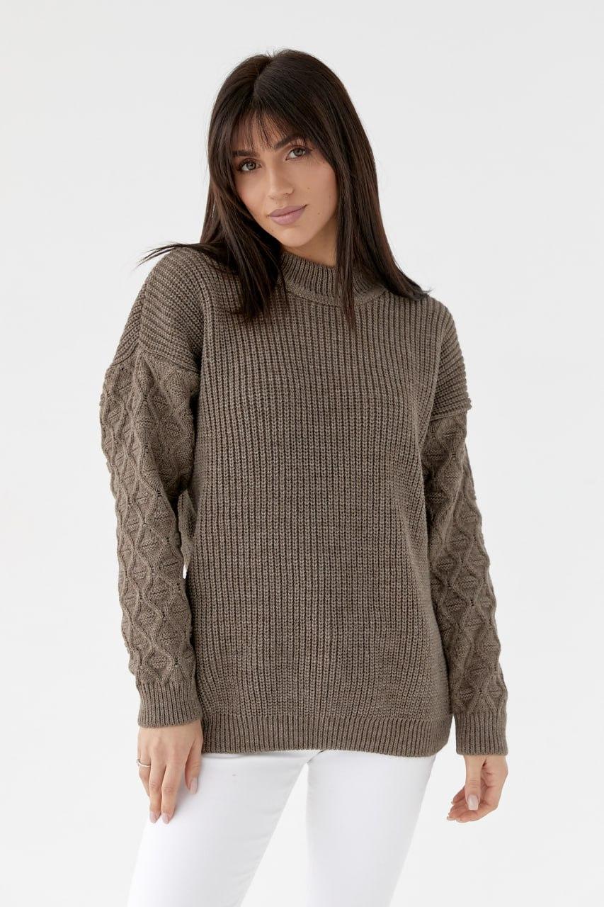 Стильний жіночий светр 221