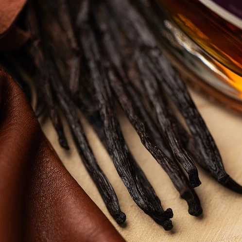 Аромат для свічки та мила Білий дуб і ваніль (CandleScience White Oak and Vanilla)