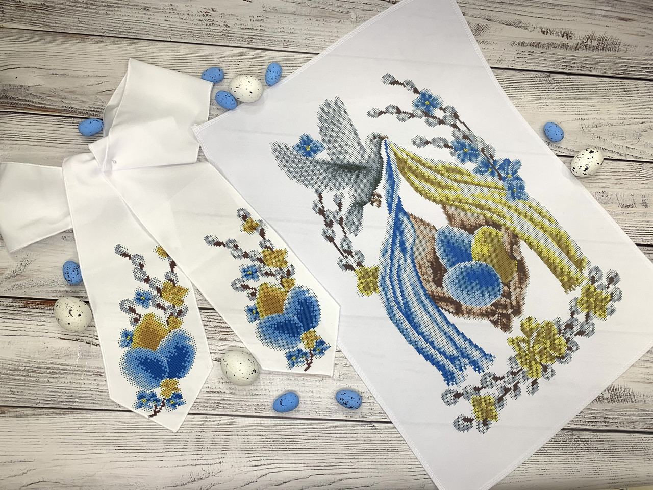 Набір для вишивання бісером Великоднійрушник 30х45 см і бант 12х140 см. Габардин, фото 1
