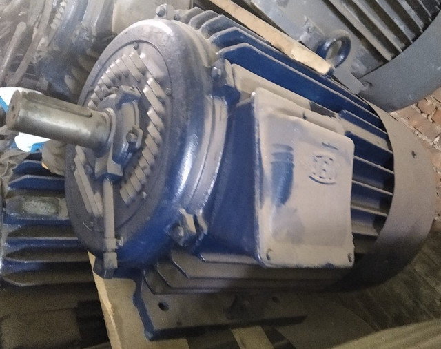електродвигун 4АМ315Ѕ8