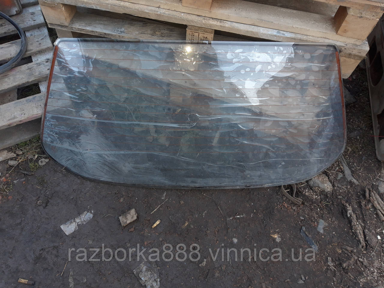 Скло задньої ляди (двері задка) ЗАЗ 1103 Славута б в.