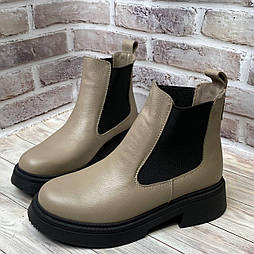 Жіночі шкіряні короткі демісезонні черевики челсі у 37 і 38 розмірі