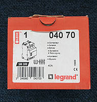 Модульный малошумный контактор Legrand 40A 4NO 230V с ручным управлением 04070