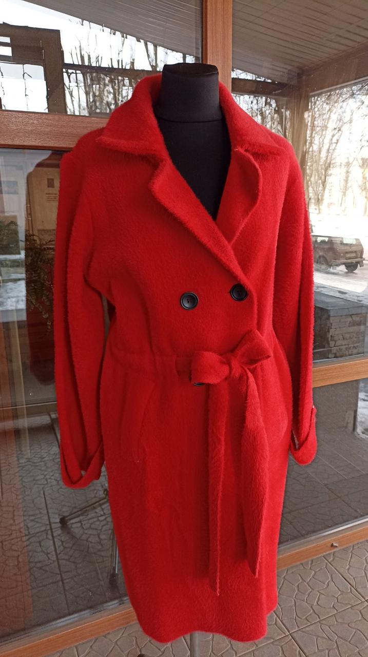 Жіноче тепле пальто-кардиган на ґудзиках з поясом T112k Червоний