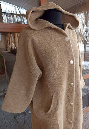Тепле пальто-кардиган жіноче на кнопках з широким рукавом T115k Бежевий, фото 2
