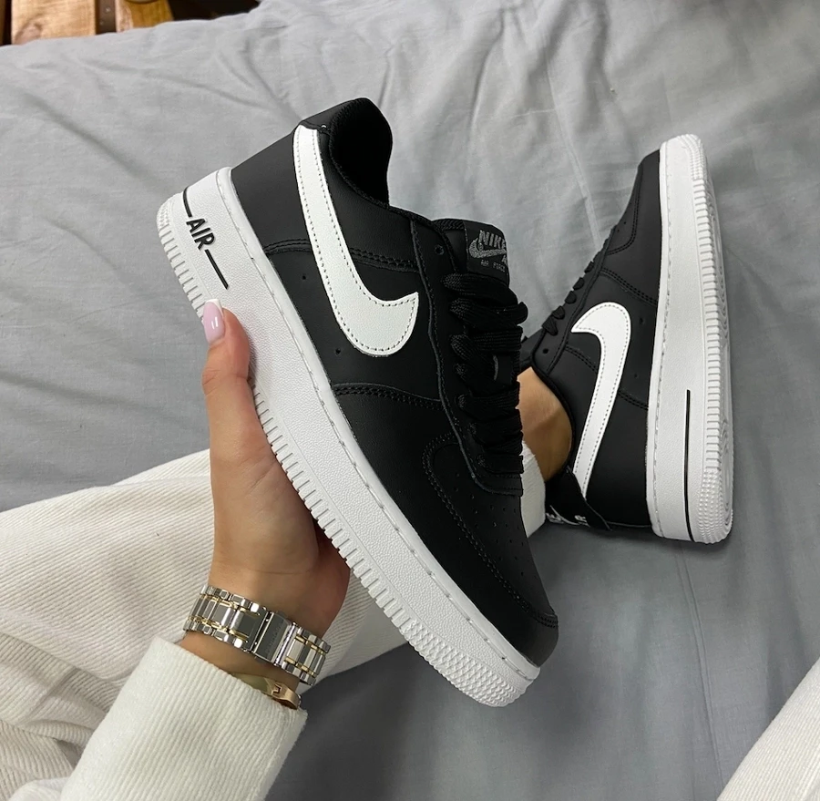 Air force one hotsell white with black