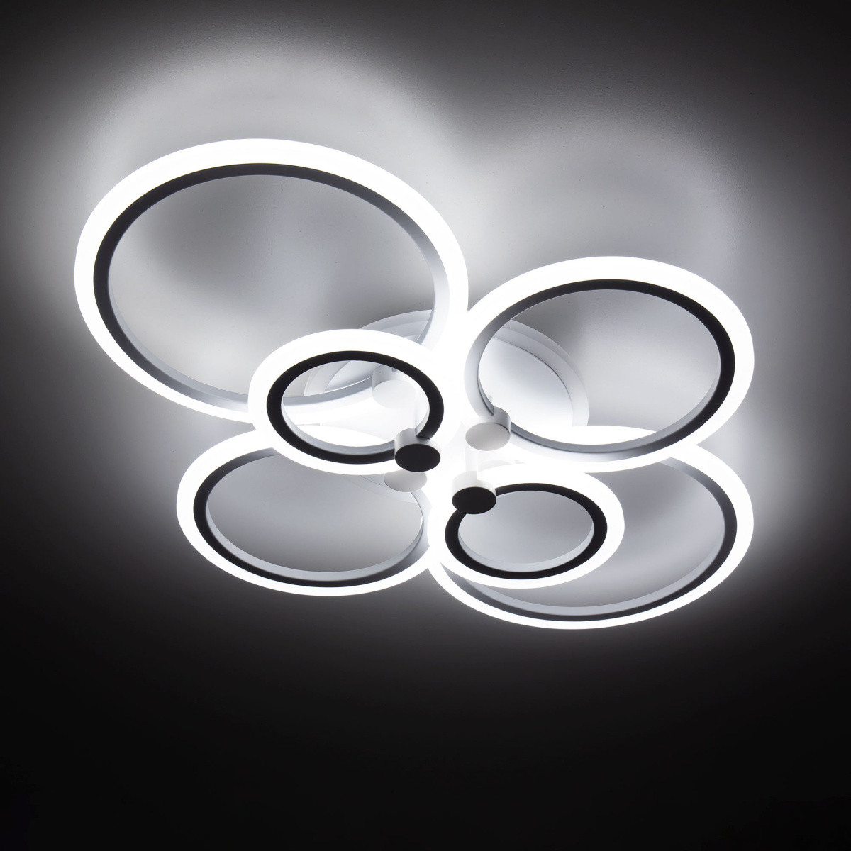 Світлодіодна акрилова люстра з пультом + RGB нічник, MRA 6R 700/580 WHITE