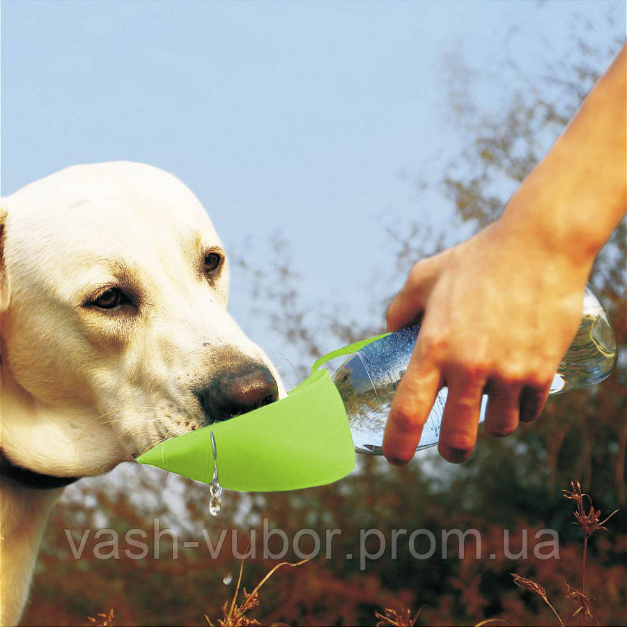 Дорожня пляшка-поїльник для собак (силікон, салатова) переносна, у дорогу для собаки