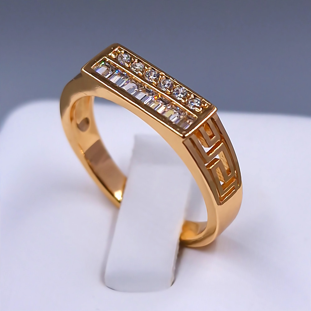 Каблучка XР. Позолота 18К. Камені: білий циркон. Є: 16р 17р