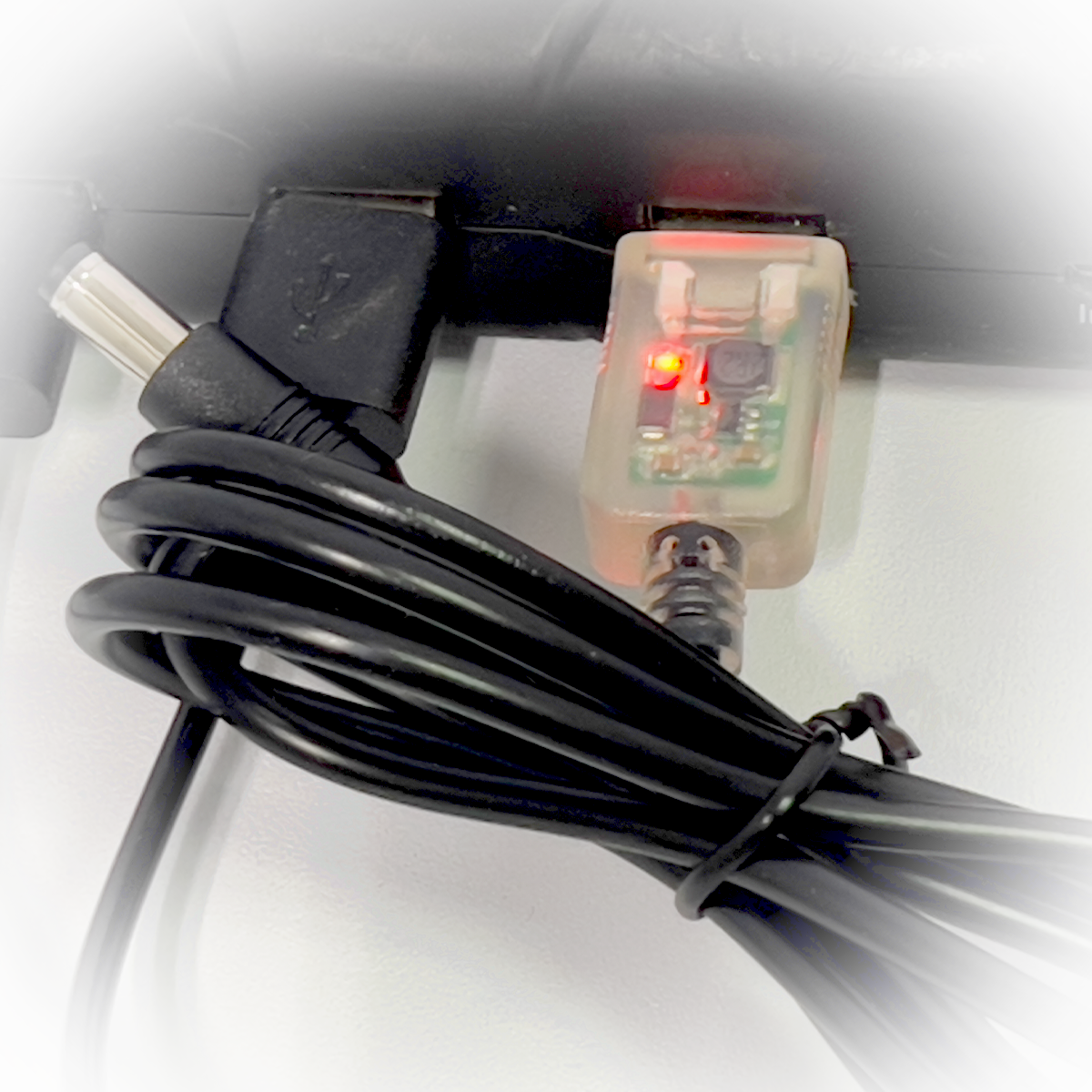 Кабели USB to DC 5 / 9 /12 20 вольт | Преобразователи напряжения Триггерные кабеля Кабель питания для роутера модема USB-DC 12V 2А с преобразователем Переходник Для Черный Папа-папа USB-A DC5521 Преобразователь