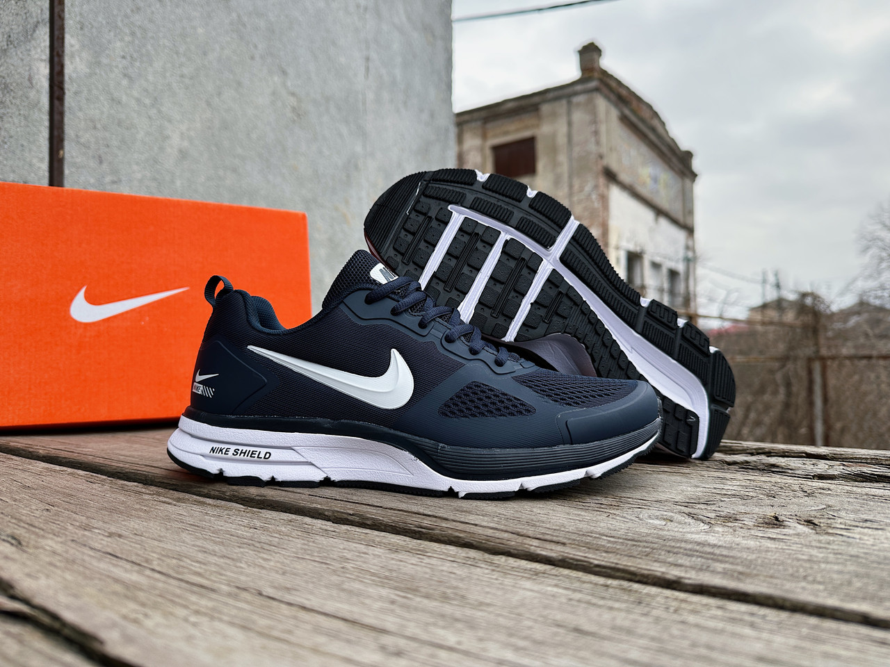 Чоловічі кросівки Nike Zoom Shield Dark Blue сині